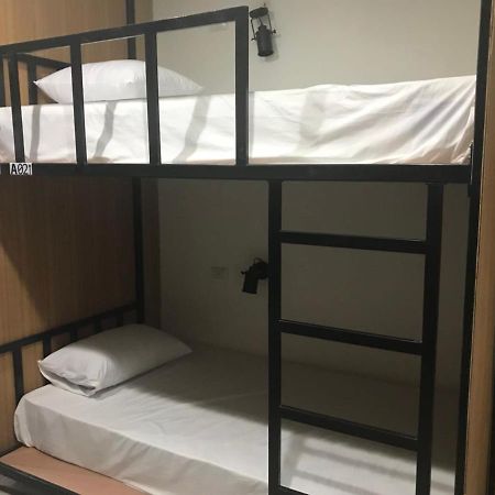 Cha Cha Cha Hostel Pattaya Luaran gambar