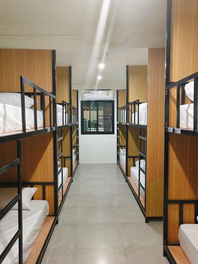 Cha Cha Cha Hostel Pattaya Luaran gambar